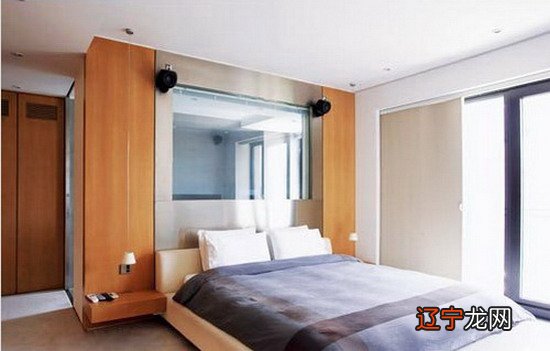 图文 大门对着镜子有什么讲究 镜子应该如何摆放