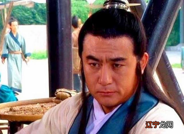 一个被袁天罡斩过龙脉的仙境,虽风水绝佳,但从没出现过“王”者