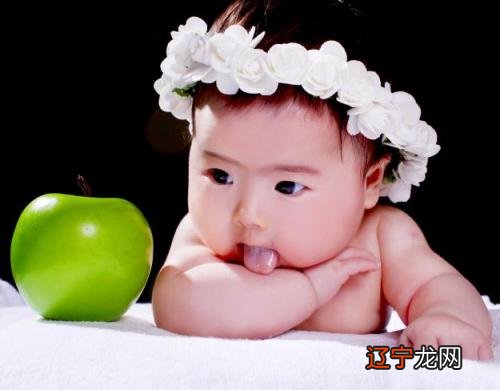 算命取名:猪宝宝五行缺金取名最吉利的五十个字!