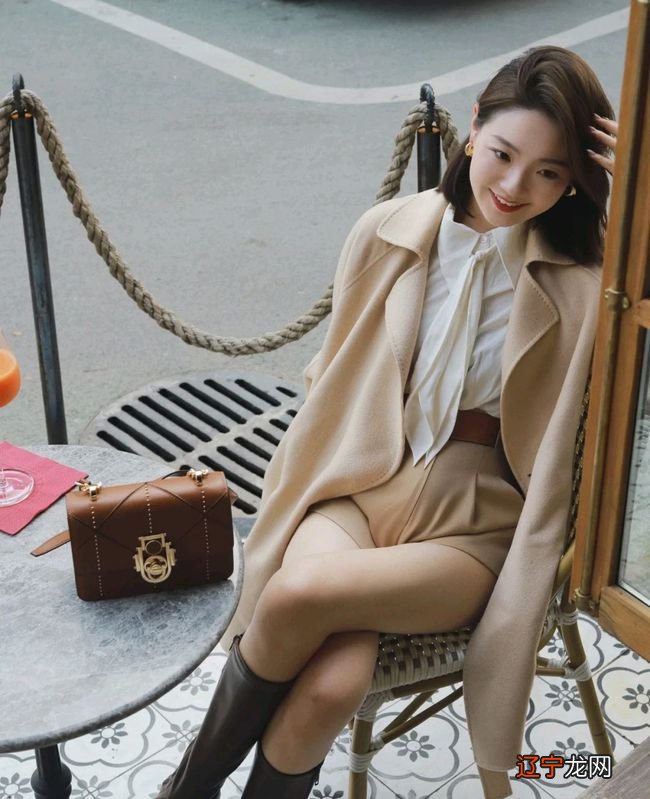 12星座女最适合的服装,白羊座男人装,摩羯座仙女裙