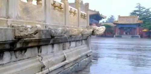 北京太庙上演龙吐水景观是怎么回事 龙吐水代表什么