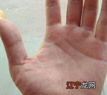 男右手断掌对老婆好不好,男人右手断掌代表了什么