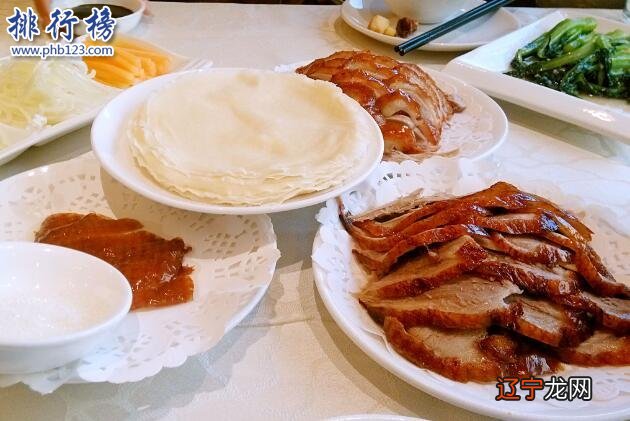 北京民俗:逛庙会、吃烤鸭、喝豆汁、听京剧