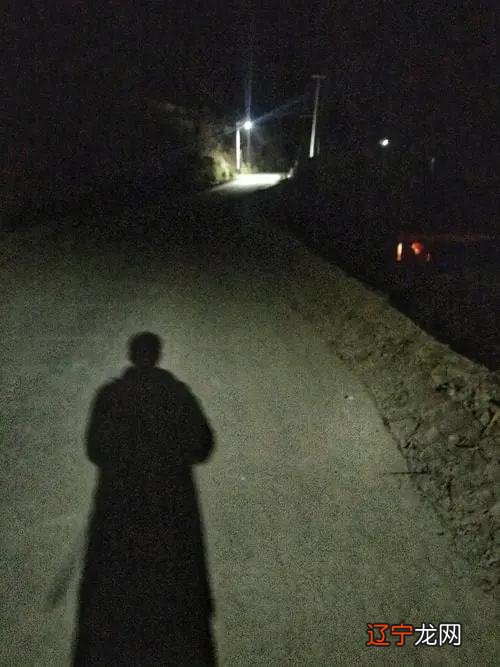 已婚女人梦见鬼是什么意思 有什么预兆