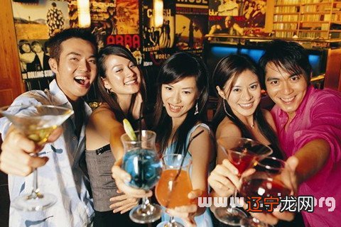 3月3日梦见喝了一杯酒,灾难会来临