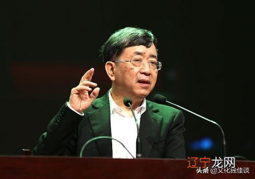 “余秋雨现象”已成为至今文化圈争议不休的一个话题