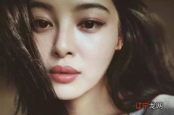 唇看运势_日柱看2016年运势_八字日柱看2018年运势