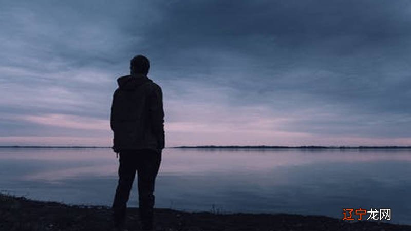 做梦梦到已故亲人复活 梦见死人复活意味着