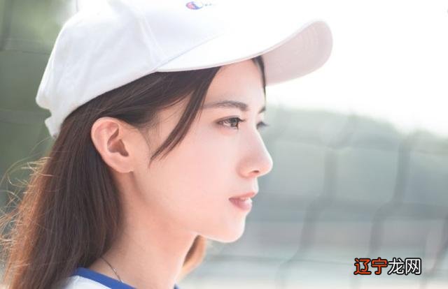 和这3个星座男恋爱,太温顺乖巧可不行