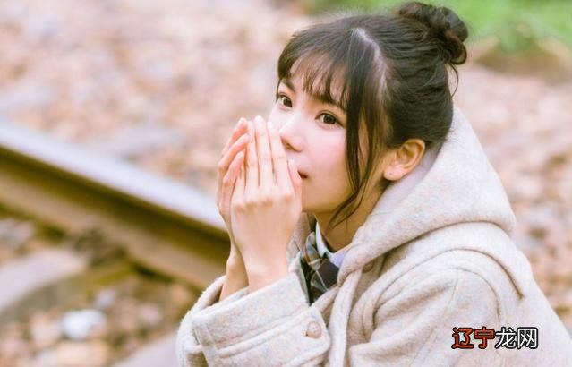 和这3个星座男恋爱,太温顺乖巧可不行