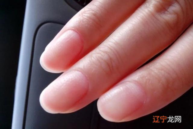 IK美甲深刻剖析指甲上的月牙代表什么