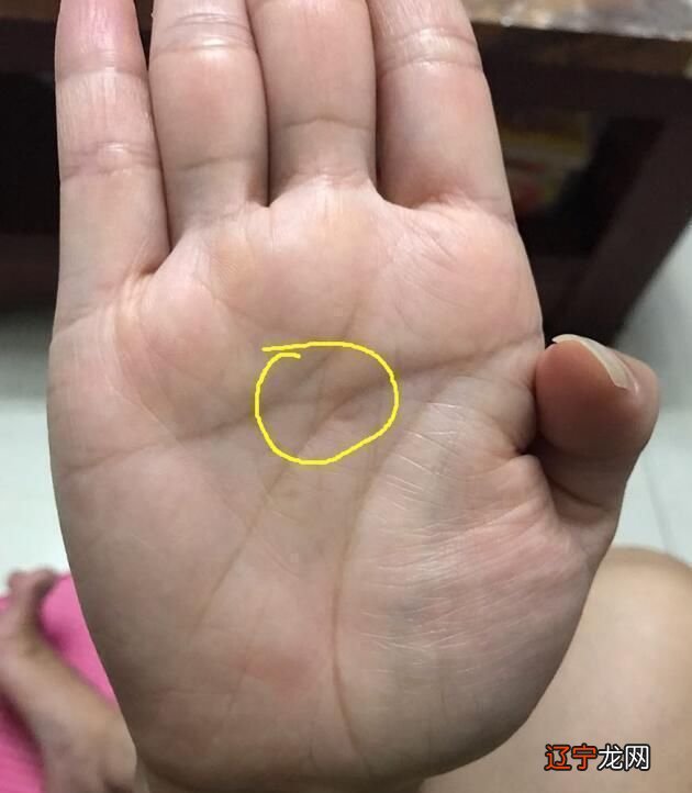 7种手相暗示大富大贵元宝 手型细长有大富大贵之相