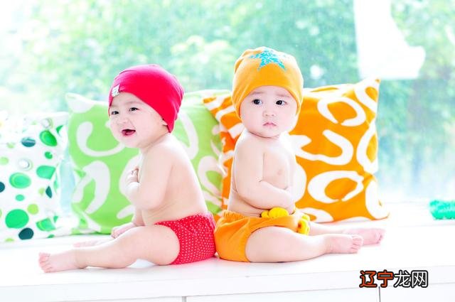 给双胞胎女孩起名有什么方法双胞胎男女宝宝起名参考