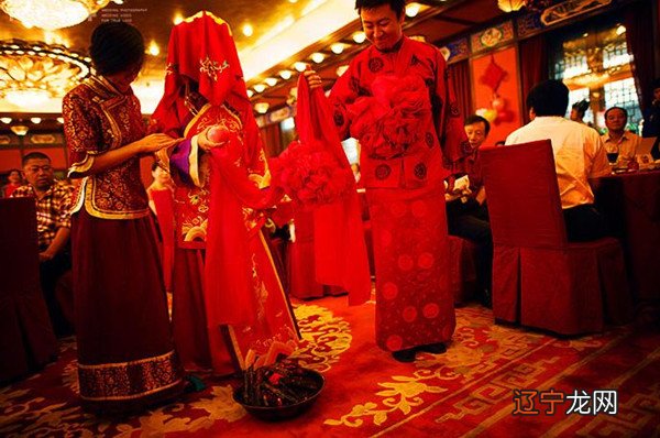 组图 男女嫁娶大利月择日,个人如何看黄历?