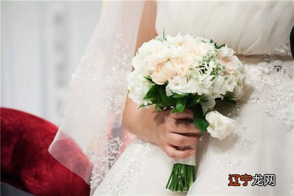 梦见自己和别人结婚_梦见已经结婚的朋友再次结婚_梦见自己结婚