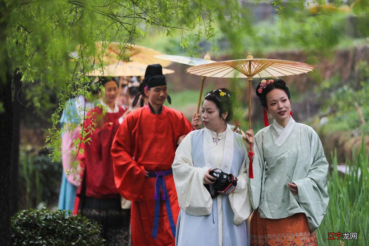 2018年,因为李宁成为了“国潮”元年!