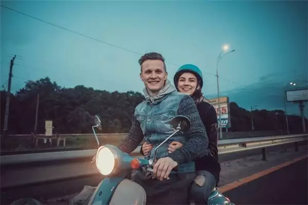 卜易居婚姻网,合八字婚姻免费算婚姻