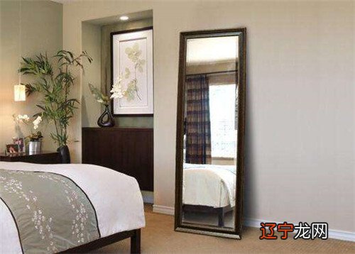 床铺摆放有讲究，这些风水大忌千万不要踩！