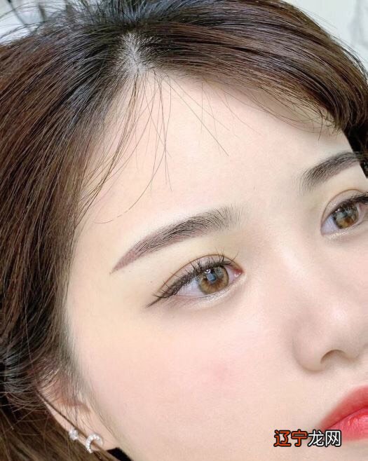 这样的女人眉毛最富贵