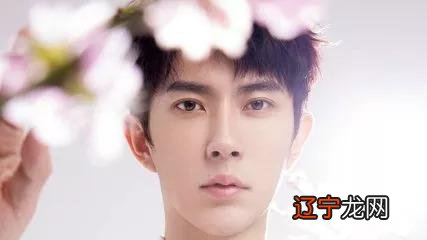 水瓶座男伤害我是爱还是不爱 看不懂水瓶的患得患失只会弄得两败俱伤