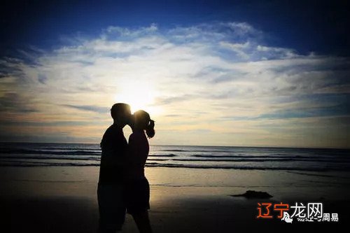 井卦占婚姻:真心付出是爱的源泉