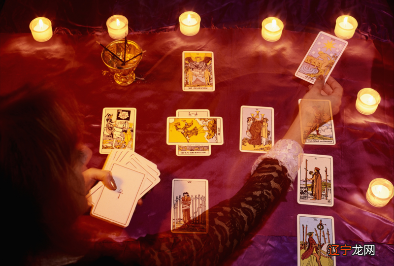 当代年轻人日常迷信实录:事业靠自己,爱情靠玄学