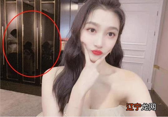 关晓彤爸爸晒鹿晗照 关晓彤爸爸晒鹿晗照 难道双方已经见过家长了吗