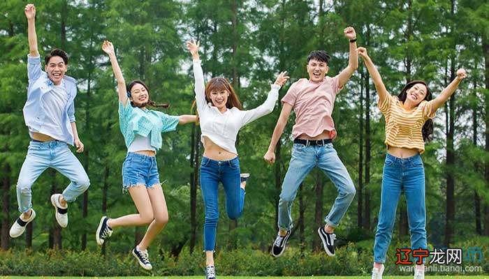 梦见自己和朋友一起玩是什么意思