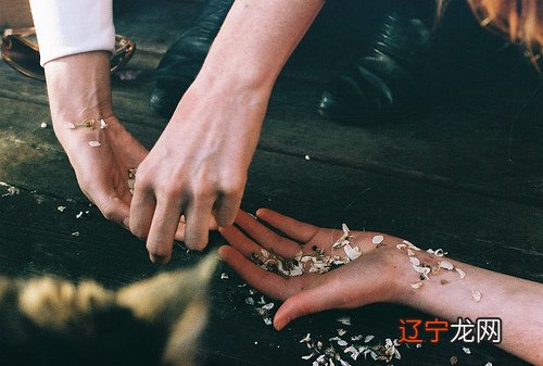 心碎的声音:双鱼座是一个心地善良，向往善良的星座