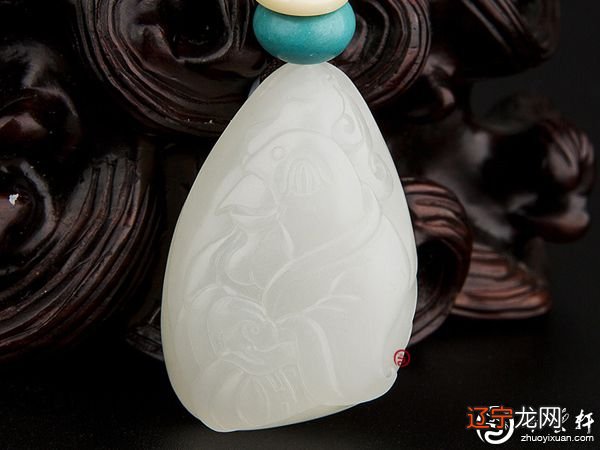 组图 生肖属相的玉石挂件该如何佩戴呢?