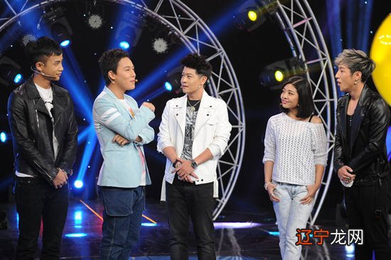 伪现背，情敌变情人，勿上升从第一见面时