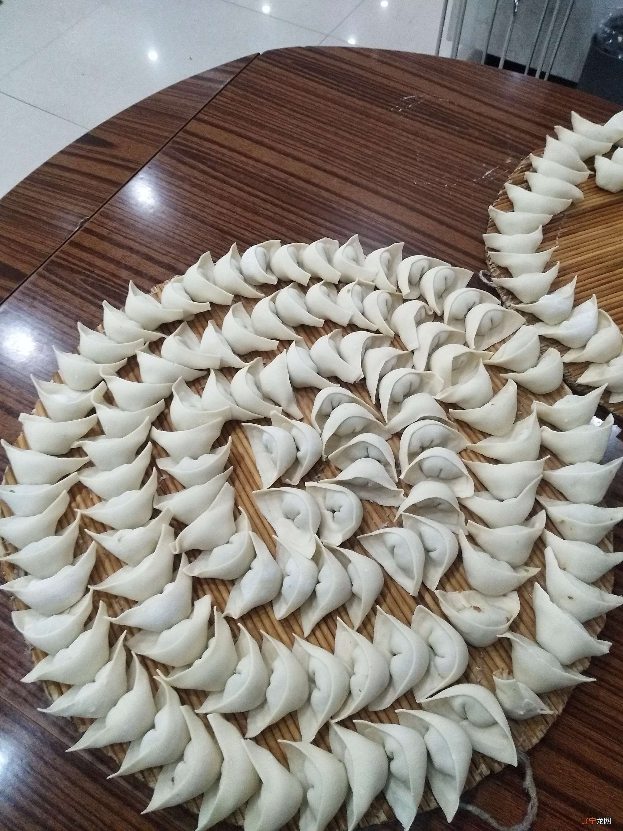 春节包饺子吃饺子450_包饺子,吃饺子的寓意_正月初一吃饺子