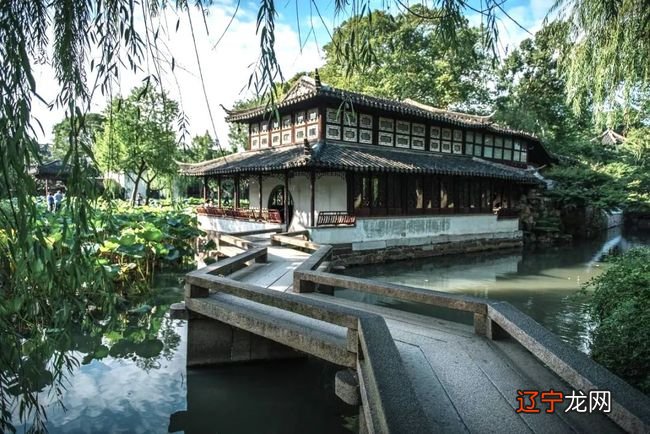 一 中国传统建筑文化的特点及发展趋势分析