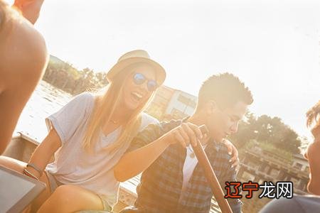 生辰八字风水堂:如何通过免费八字合婚测试?