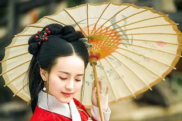 天秤座和什么星座最配，天秤男跟什么星座最配