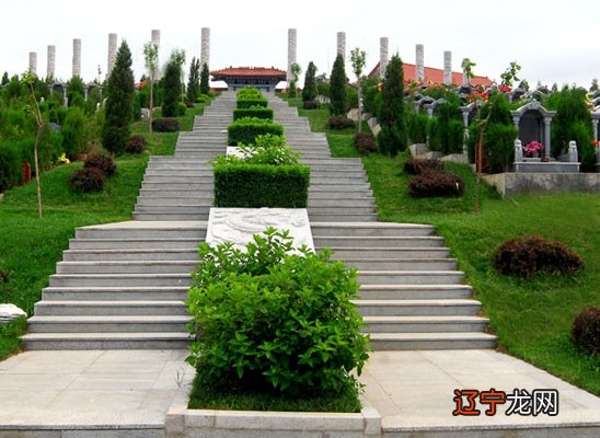 坟地风水墓相的选择建造坟墓时,其家运就无法冒隆