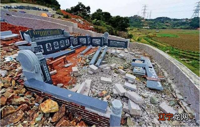 组图 江西省上饶市乐丰镇召开绿色殡葬改革现场推进会