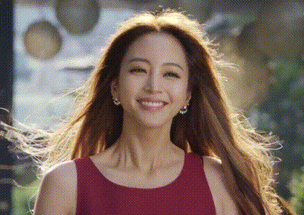 漂亮可以通过医学手段一蹴而就，但气质没有捷径可走