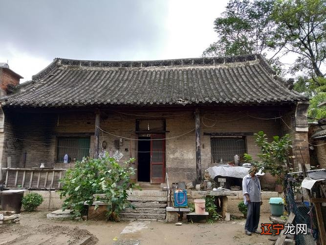 慈世堂：并来坟,屋后水,家败人亡子不归子不归