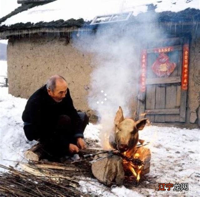 东北地域文化包含着三种文化类型：少数民族异国文化