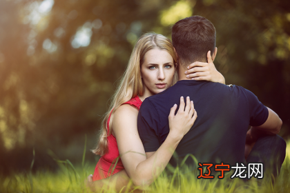 有什么八字看婚姻的技巧？华易网为您们准备了更多关于八字合婚的内容