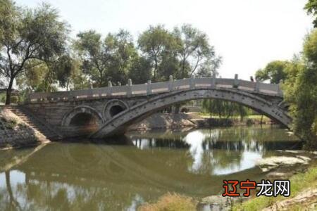 慈世堂:房子后面正对着桥的风水到底好不好?