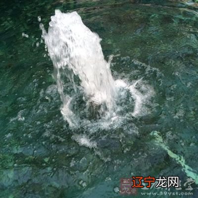 风水堂:坟墓上有这个后代会越过越穷