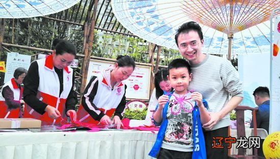 青羊区汉服歌舞东坡灯谜特色民俗场景趣味足重塑文化新场景