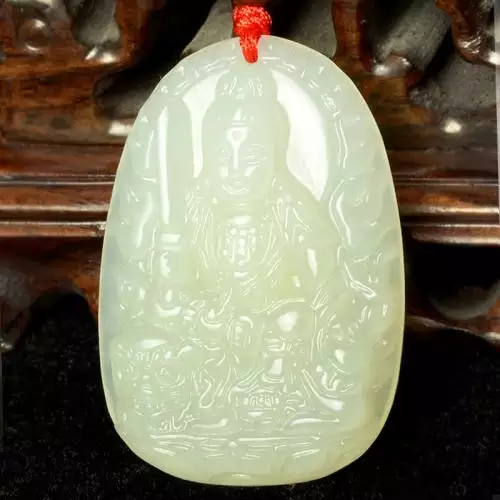 86年属虎女戴什么玉好，本命年怎么回事好？