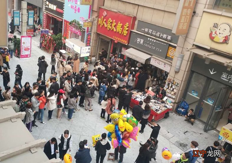 占卜创始人 抖音上突然蹿红,20多条短视频获赞111.8万!