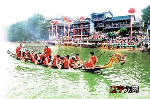 组图 都江堰景区“端午习俗串串香”添内涵旅游目的地成文化体验区