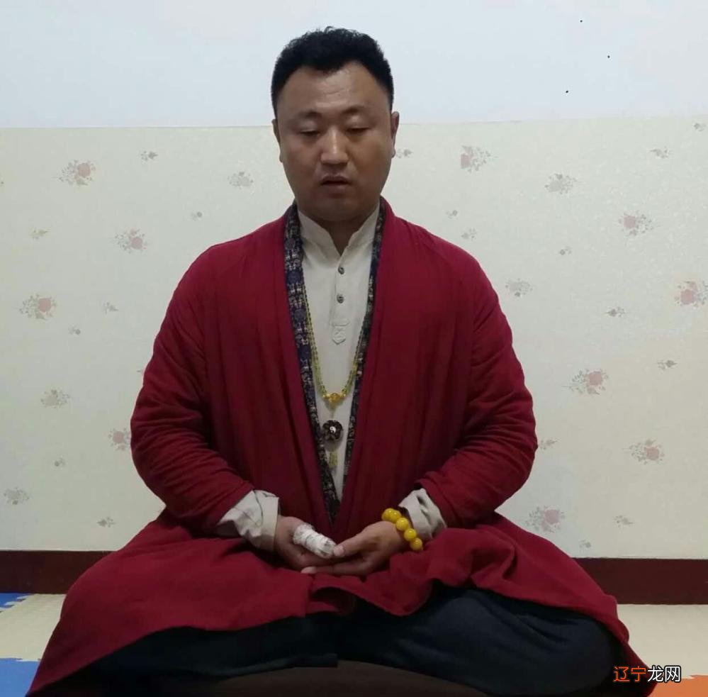 柏宽，１９７３年生，重庆人，字乔曦玄学子