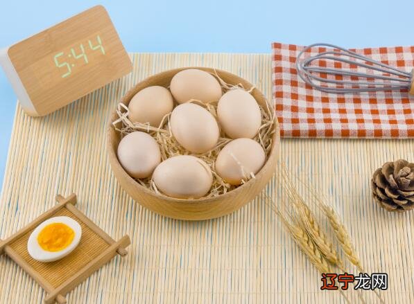 慈世堂：男人梦见鸡下蛋是什么意思呢？