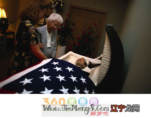 关于梦到死去的亲人是什么意思的问题,那么老是做梦